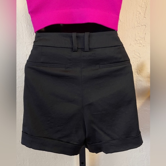 Mossimo Black Women’s Shorts - Picture 2 of 10